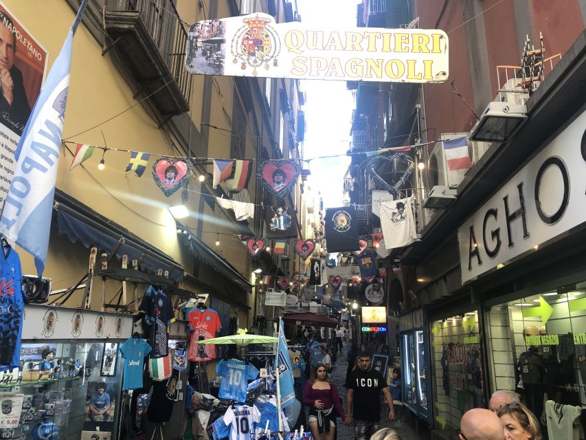 Naples: Guided Pub Crawl in the Old Town - Starting at Toledo Metro
