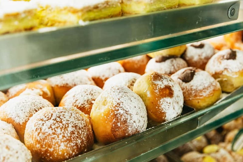 Naples: Guided Street Food Tour with Spritz - Via dei Tribunali and the old city lanes