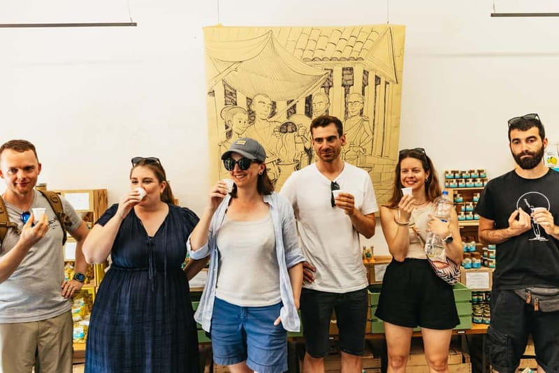 Naples: Guided Street Food Tour with Spritz - Piazza San Gaetano and San Gregorio Armeno