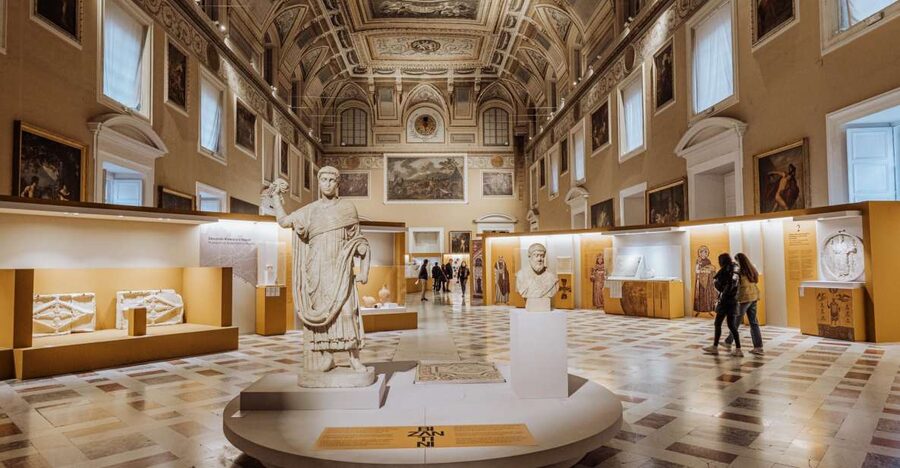 Naples: National Archaeological Museum of Naples Guided Tour - The Farnese Hercules and the power of ancient sculpture