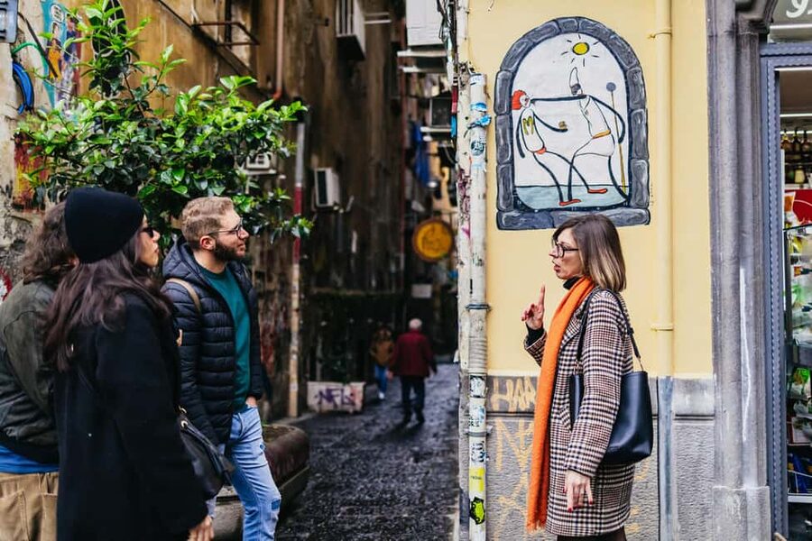Naples: Old Town Guided Walking Tour - Spaccanapoli and coffee with Maradona