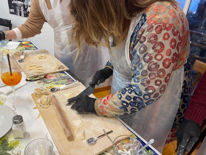 Naples: Pasta Cooking Class with Tiramisù and a Drink - Restaurant San Carlo 17 and the Teatro San Carlo setting