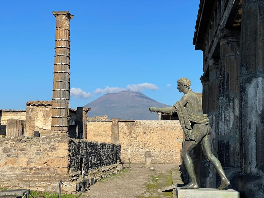 Naples: Pompeii Archaeology Park Tour & Skip-the-Line Entry - Streets, houses, baths, and the marks of daily life