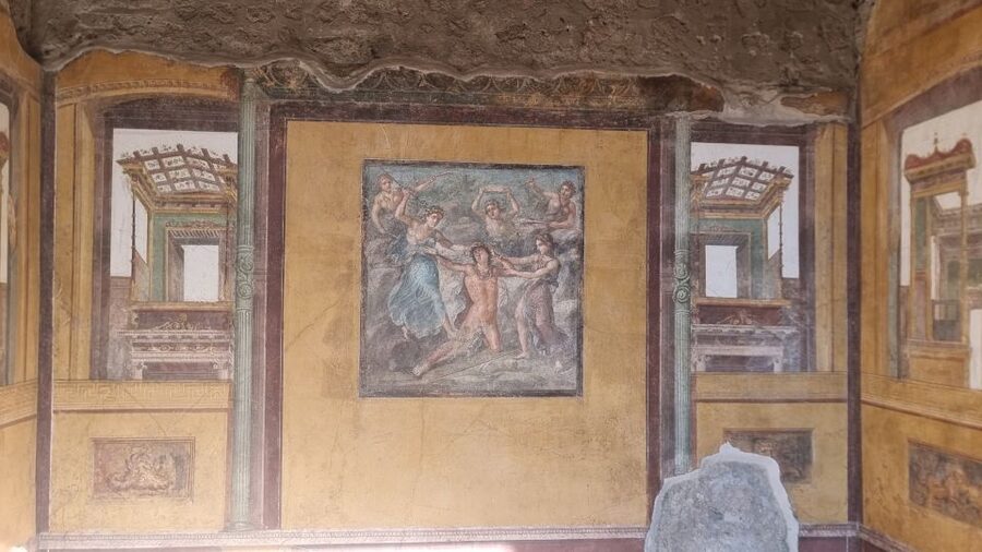 Naples: Pompeii Self Guided Audio Tour - Getting the ITGUIDES app ready before Pompeii