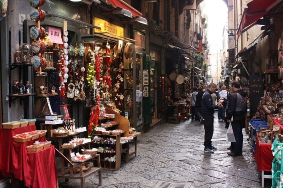 Naples: Private custom tour with a local guide - Seeing Naples at street level