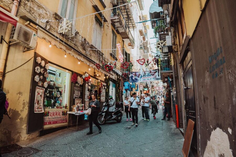 Naples: Royal Palace and Monumental Area Small Group Tour - Starting at the Fountain of Neptune