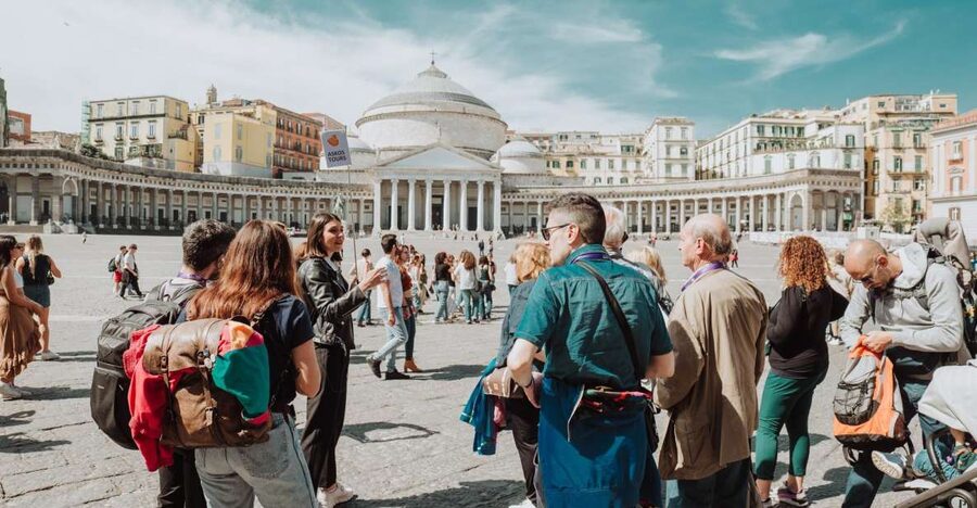 Naples: Royal Palace and Monumental Area Small Group Tour - Galleria Umberto I and Teatro San Carlo