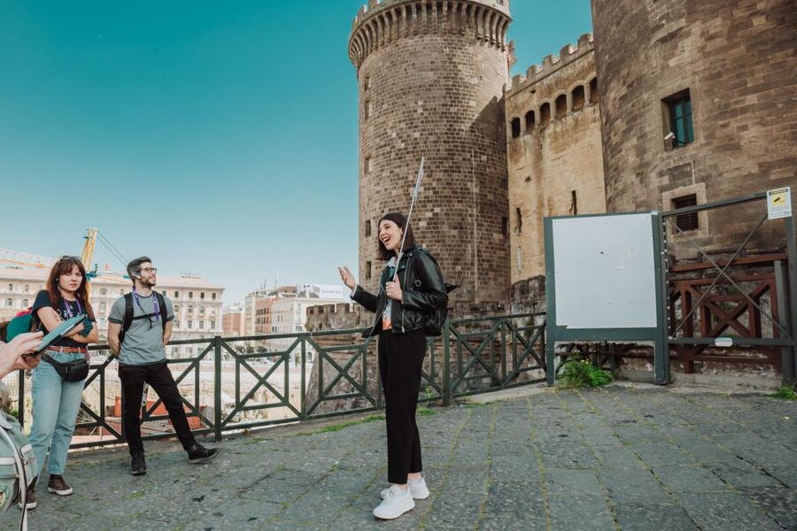 Naples: Royal Palace and Monumental Area Small Group Tour - Piazza Municipio and Castel Nuovo