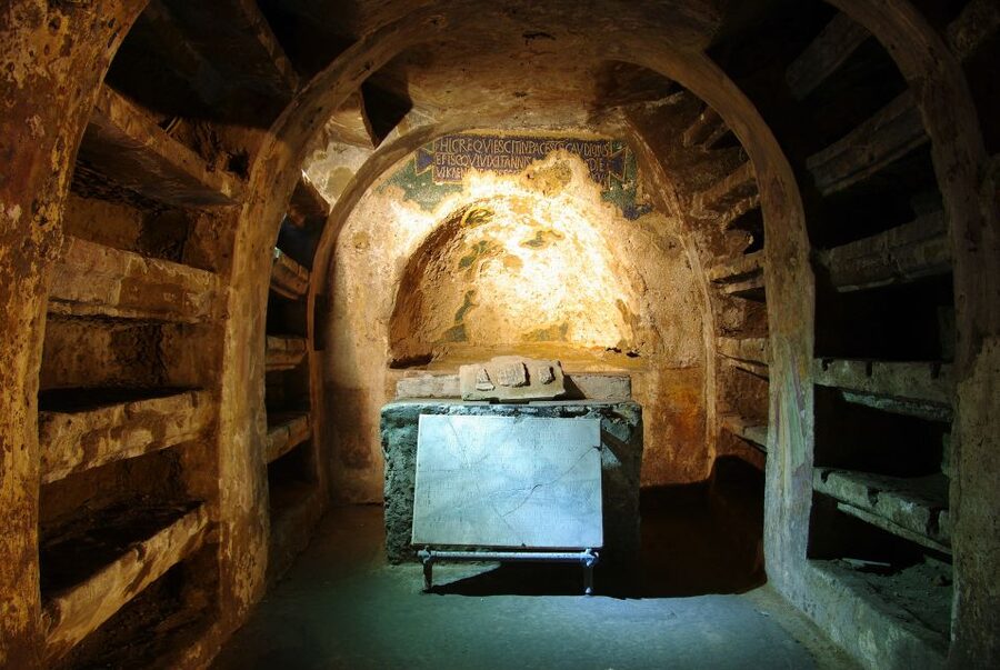 Naples: San Gaudioso Catacombs Guided Tour - Practical details that can make or break the visit
