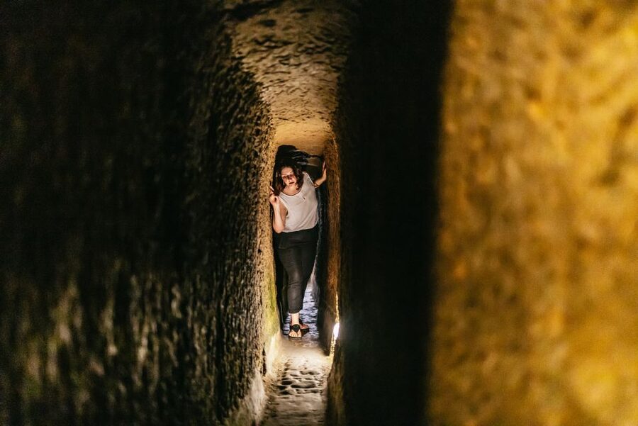 Naples: Spanish Quarters Underground Guided Tour - Narrow corridors, stairs, and the physical challenge