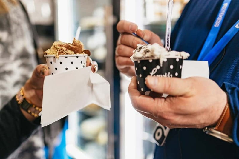 Naples: Street Food Walking Tour with Local Guide - Limoncello, spritz, and gelato
