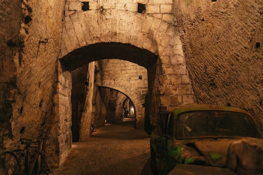 Naples: The Bourbon Tunnel Guided Tour with Entrance Ticket - Starting below Palazzo Serra di Cassano