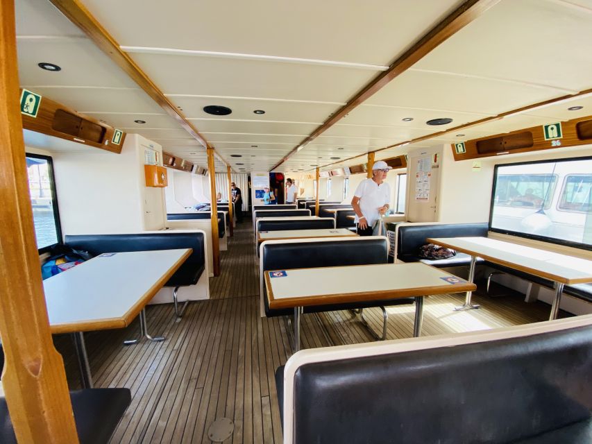 Olbia: Maddalena Archipelago Boat Tour with Minibus Transfer - Tomato pasta lunch on the boat
