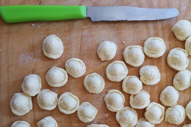 Orecchiette Cooking Class and Wine Pairing in Lecce - Group size, atmosphere, and the social side