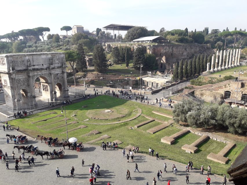 Palatine Hill and Roman Forum Tour with Fast-Track Entrance - The Temple of Julius Caesar and the Forum’s central story
