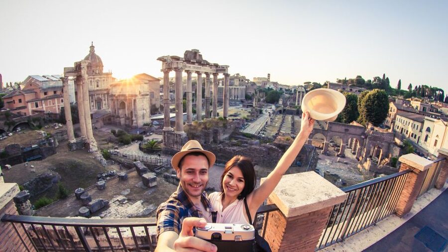 Palatine Hill and Roman Forum Tour with Fast-Track Entrance - The House of the Vestal Virgins