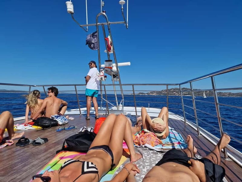 Palau: La Maddalena Archipelago Comfort Boat Tour with Stops - Comfort, crowd levels, and the sea