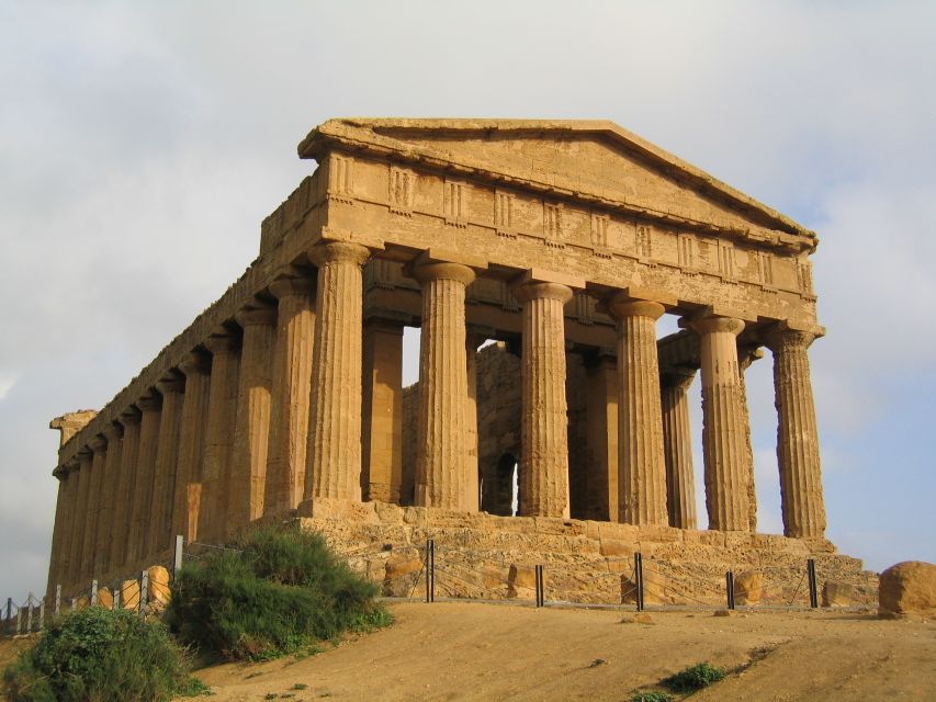 Palermo: Agrigento and the Valley of the Temples Day Tour - What the guidebook and driver do, and do not do