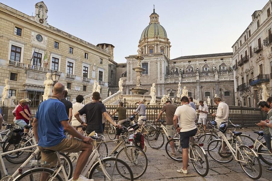 Palermo: Guided Bike Tour with Street Food Tasting - Meeting near the central station