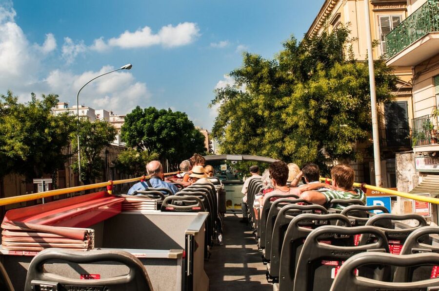 Palermo: Hop-on Hop-off Bus Tour 24-hour Ticket - Audio commentary, the app, and the small practical details