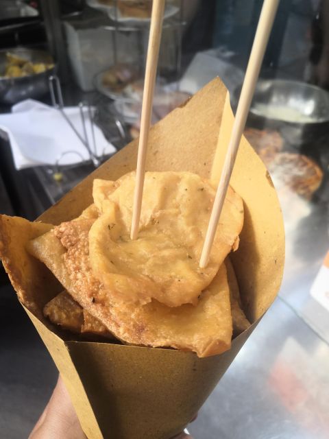 Palermo: Street Food Walking Tour at Sunset - Ending with cannoli, gelato, or another Sicilian sweet