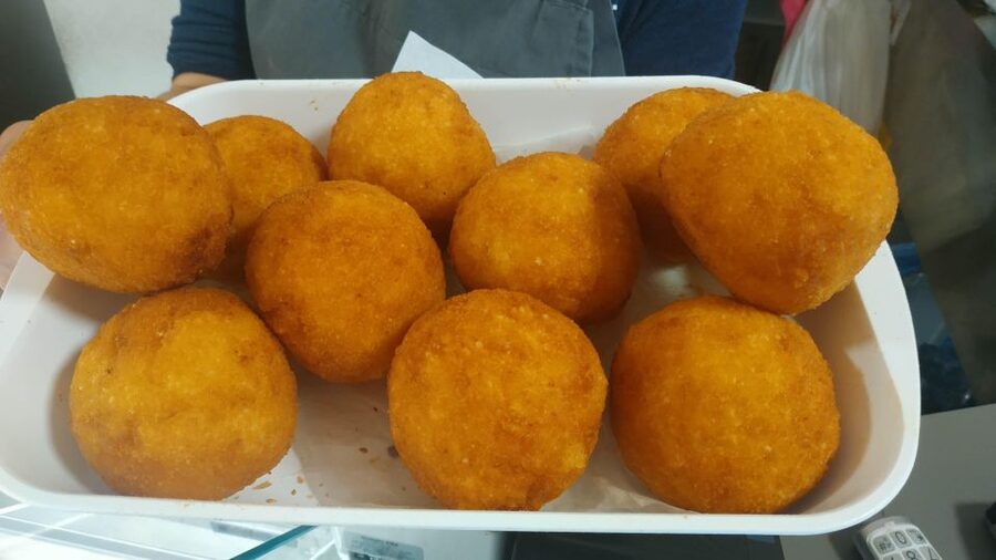 Palermo: Street Food Walking Tour with Local Guide & Tasting - What you actually eat in Palermo