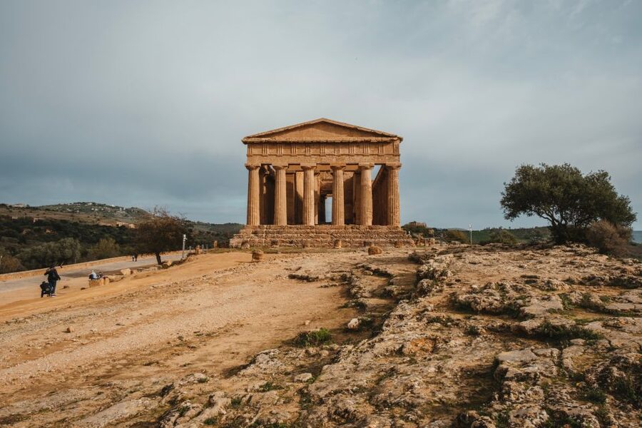 Palermo: Valley of the Temples and Scala dei Turchi Day Trip - Two hours among the Greek temples