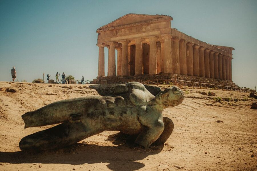 Palermo: Valley of the Temples and Scala dei Turchi Day Trip - The café stop gives you a useful food break