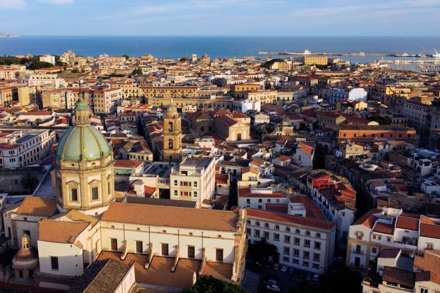 Palermo: Walking Tour of Historic Markets and Monuments - Palermo Cathedral and its changing face