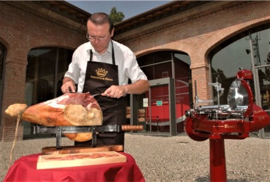 Parma: Parmigiano Production and Parma Ham Tour & Tasting - Meeting the van at NH Parma
