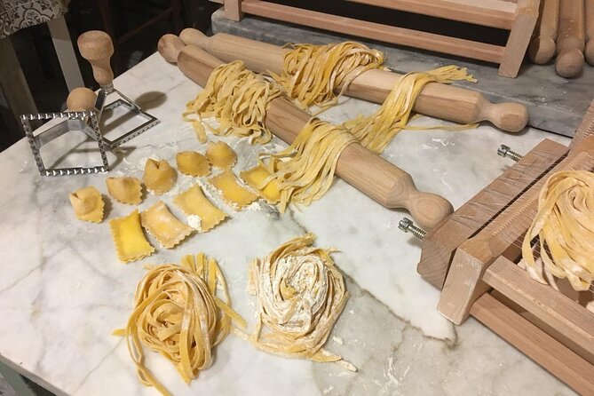 Pastamania - Florence Pasta Making Class - Making pasta beside the Arno