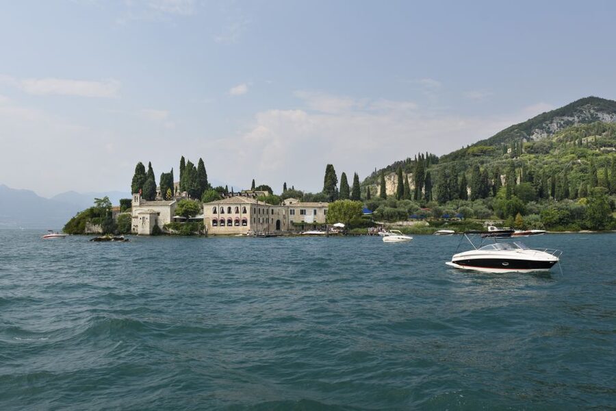 Peschiera: Half-Day Lake Garda Cruise with Lunch - The swimming break is the real payoff