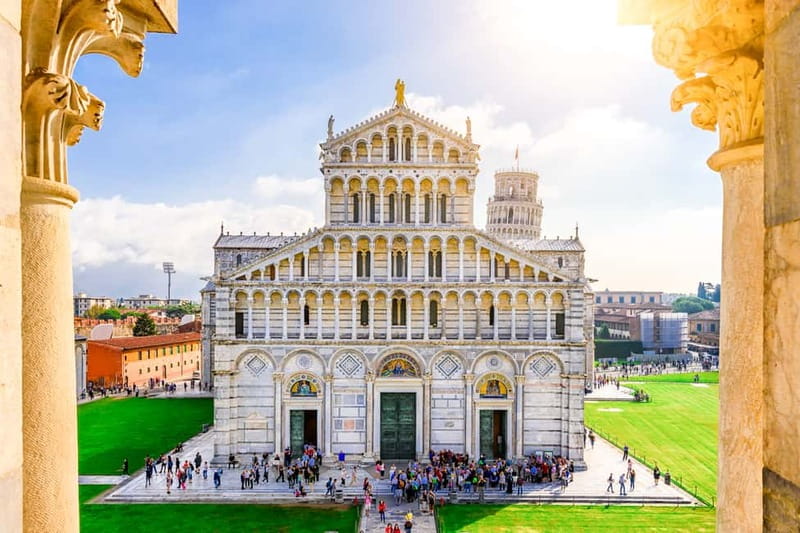 Pisa: Baptistery and Cathedral Tour & Leaning Tower Option - Reading Piazza dei Miracoli before going inside