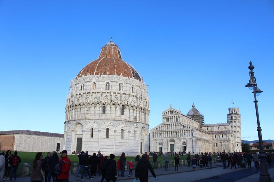 Pisa: Cathedral Guided Tour & Optional Leaning Tower Ticket - Learning why the Leaning Tower leans
