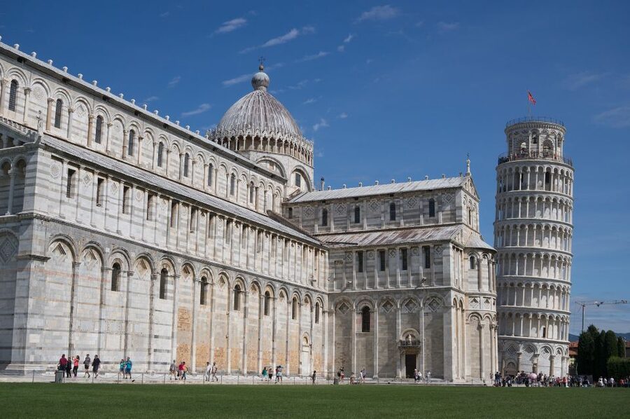 Pisa: Guided Tour with Optional Tower Tickets - What the guide adds to the visit