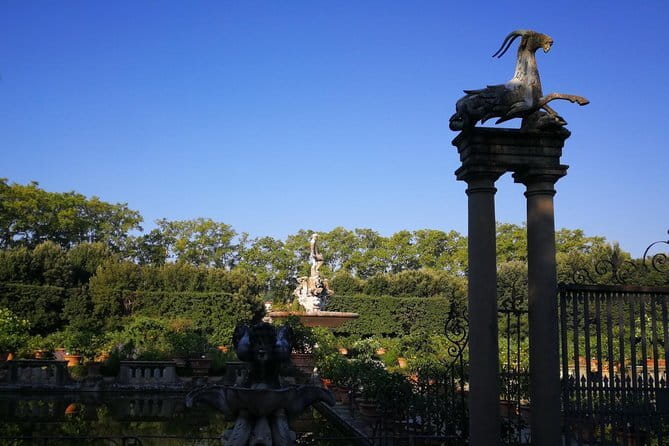 Pitti Palace, Boboli Garden & Palatina Gallery Guided Tour - Why Pitti Palace feels different from Florence’s other museums