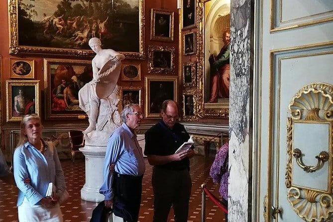 Pitti Palace, Palatina Gallery and the Medici: Arts and Power in Florence. - Why Pitti Palace feels different from Florence’s other museums