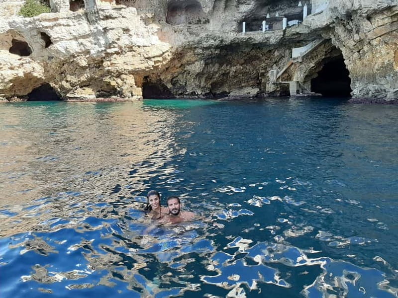 Polignano a Mare: Boat Tour with Prosecco and Snacks - The Grotta Ardito swim stop