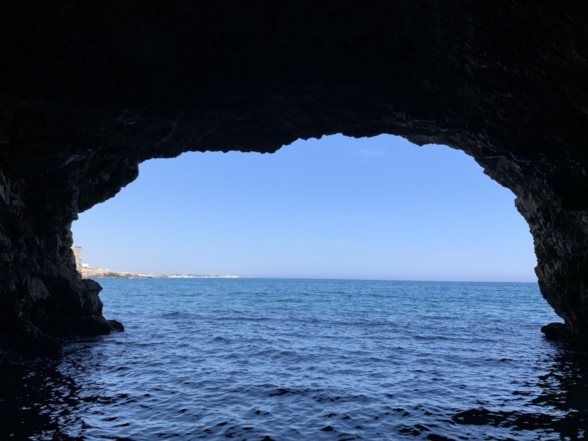 Polignano a Mare: Cave Boat Tour with Aperitif - Lama Monachile from a fresh angle
