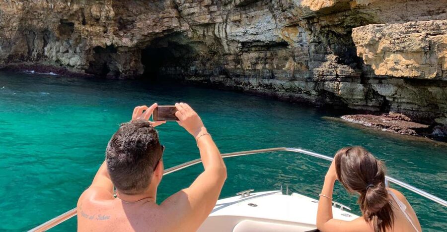 Polignano a Mare: Cave Boat Tour with Aperitif - San Vito and the first look at the coast