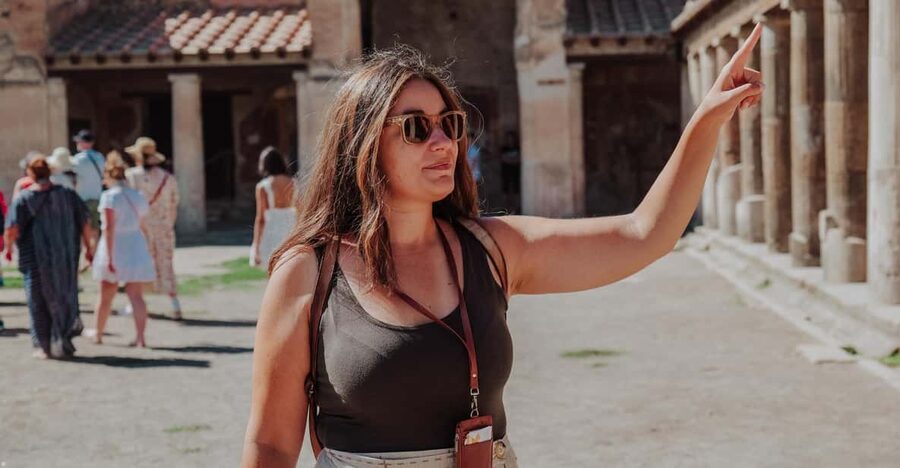 Pompeii 3hours Villa of Mysteries tour with an Archaeologist - Roman homes and the House of the Vettii