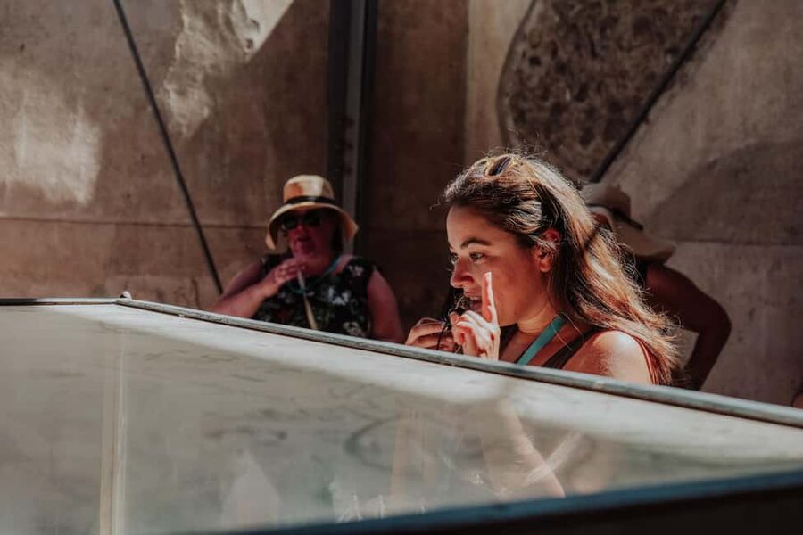 Pompeii 3hours Villa of Mysteries tour with an Archaeologist - The Forum and Temple of Apollo