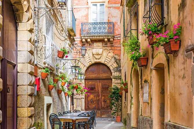 Pompeii, Amalfi Coast and Positano Day Trip from Rome - Lunch is brief and on your own