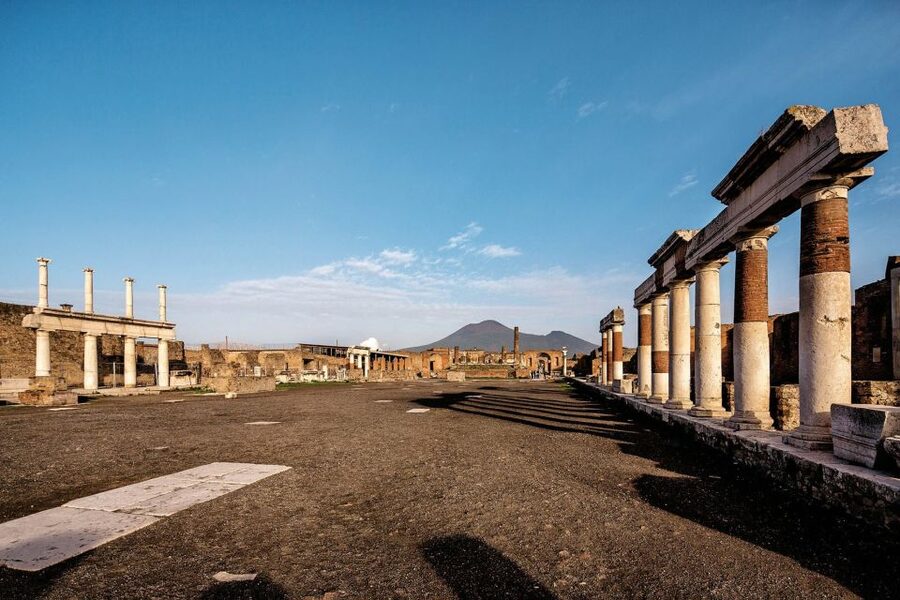 Pompeii and Vesuvius Full-Day Tour from Amalfi Coast - What to bring and what to watch