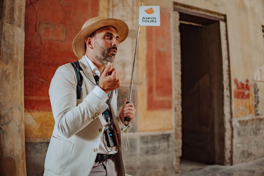 Pompeii: Entry Ticket and Guided Tour with an Archaeologist - The House of the Faun and Pompeii’s private life