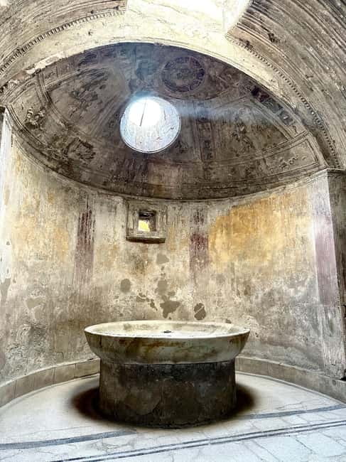 Pompeii: Exclusive Tour with Archaeologist and Entry Tickets - Key points to know before you book