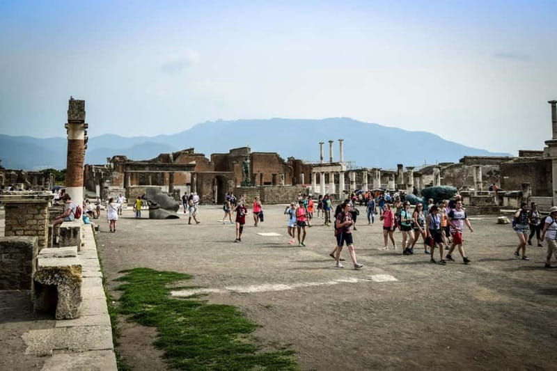 Pompeii: Group Tour with an Archeologist Guide - Why Pompeii works better with a guide