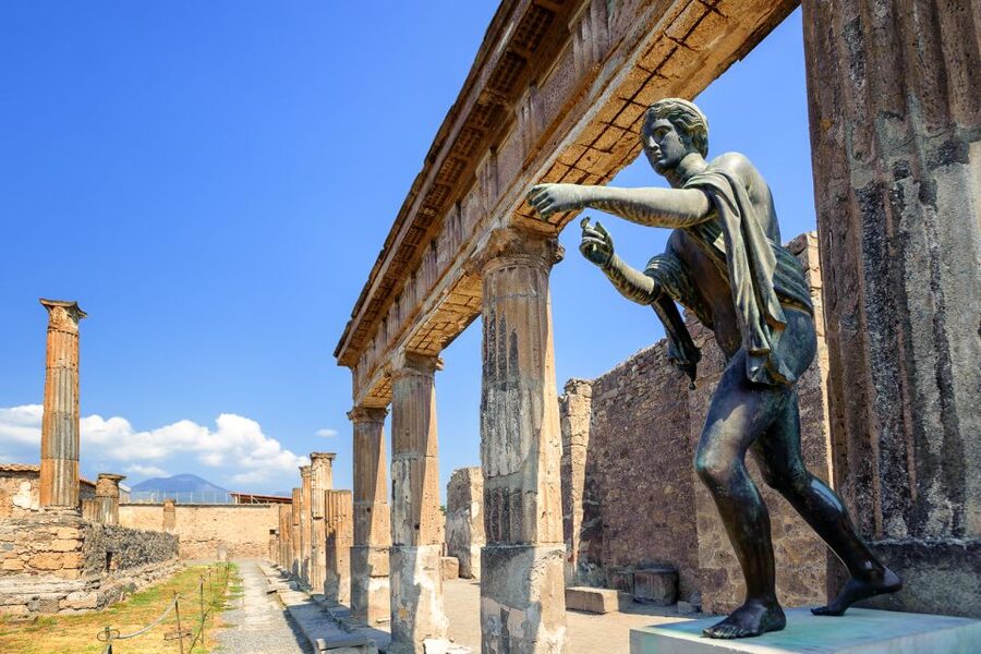 Pompeii: Guided Tour with Skip-the-Line Entry - Thermal baths and the theater district