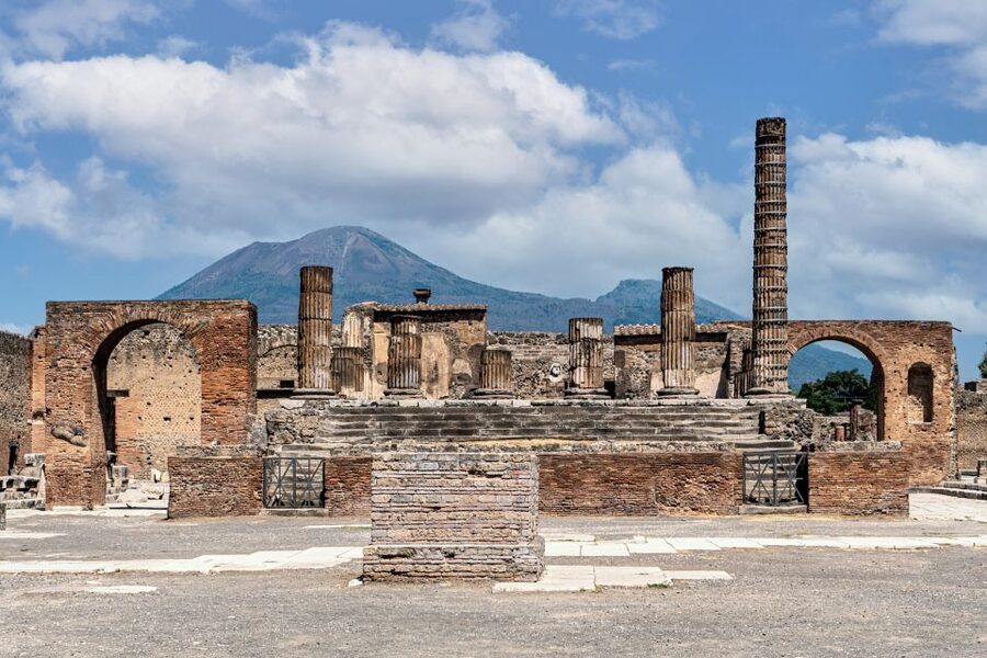 Pompeii: Guided Walking Tour with Entrance Ticket - What two hours can and cannot cover