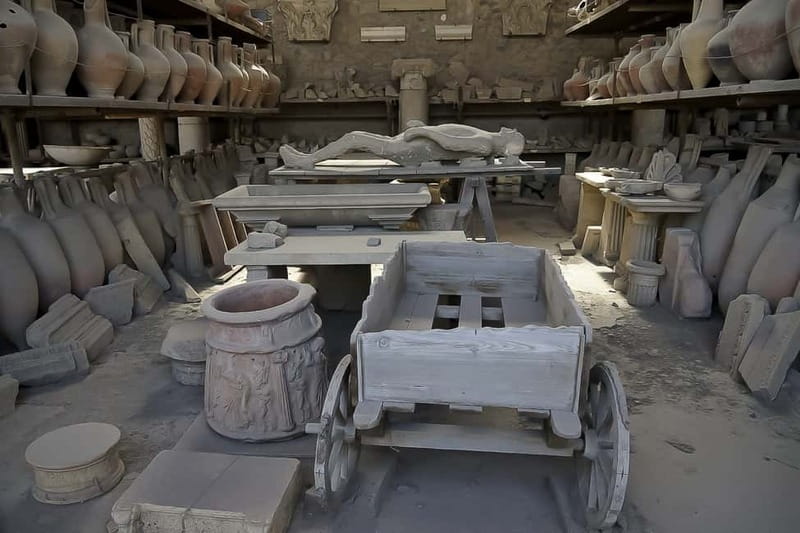 Pompeii Ruins Private Tour with Optional Skip-the-Line Entry - Reading the Forum and public buildings